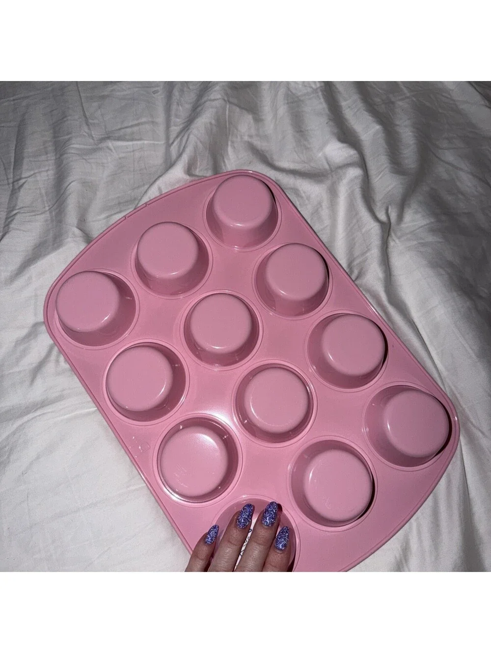 PARIS HILTON MUFFIN/CUPCAKE PAN X12 pink   PARIS HILTON PAN